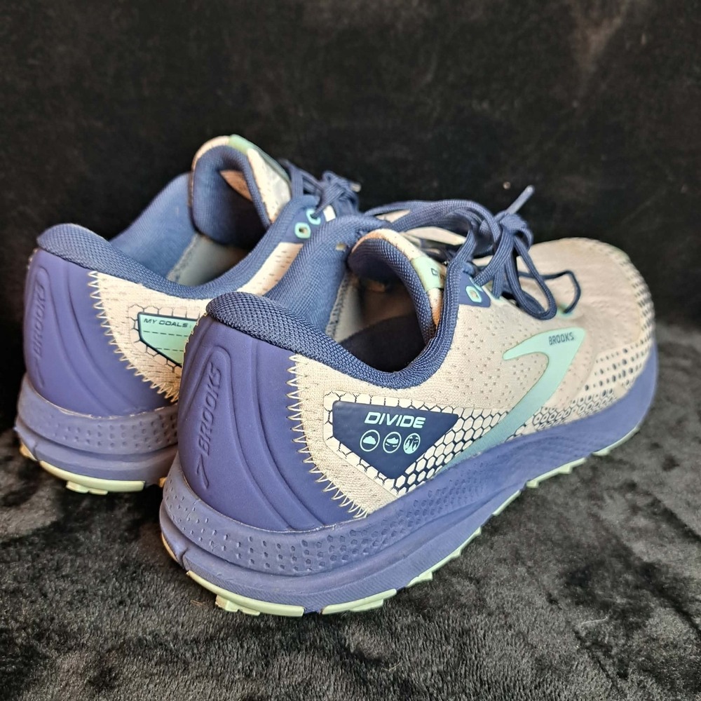 Brooks Divide 3 Blue white 1203681B006 Training Sneaker Shoes Women's 9.5 B - Picture 7 of 11